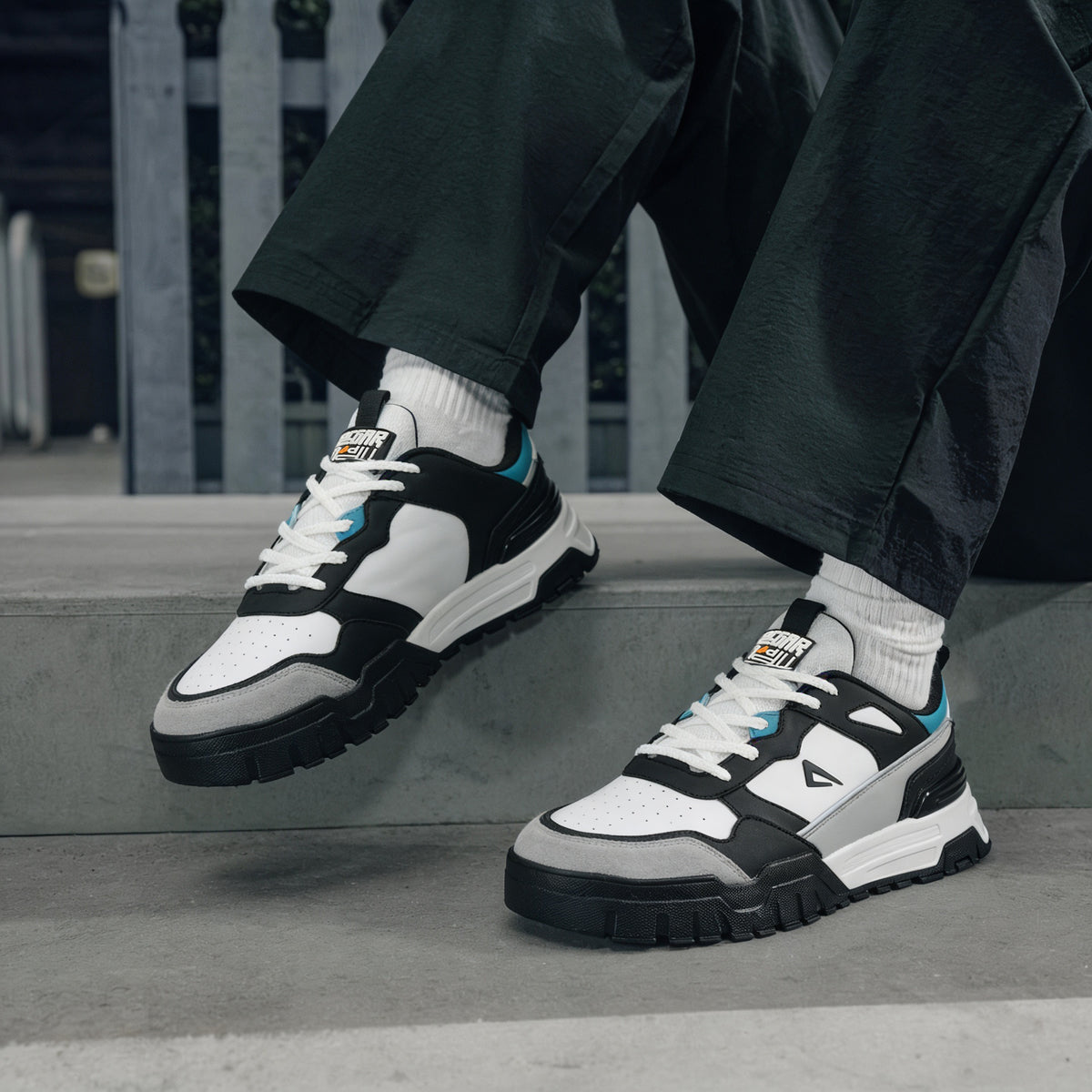 Impakto Shoegardaddy Low Sneakers