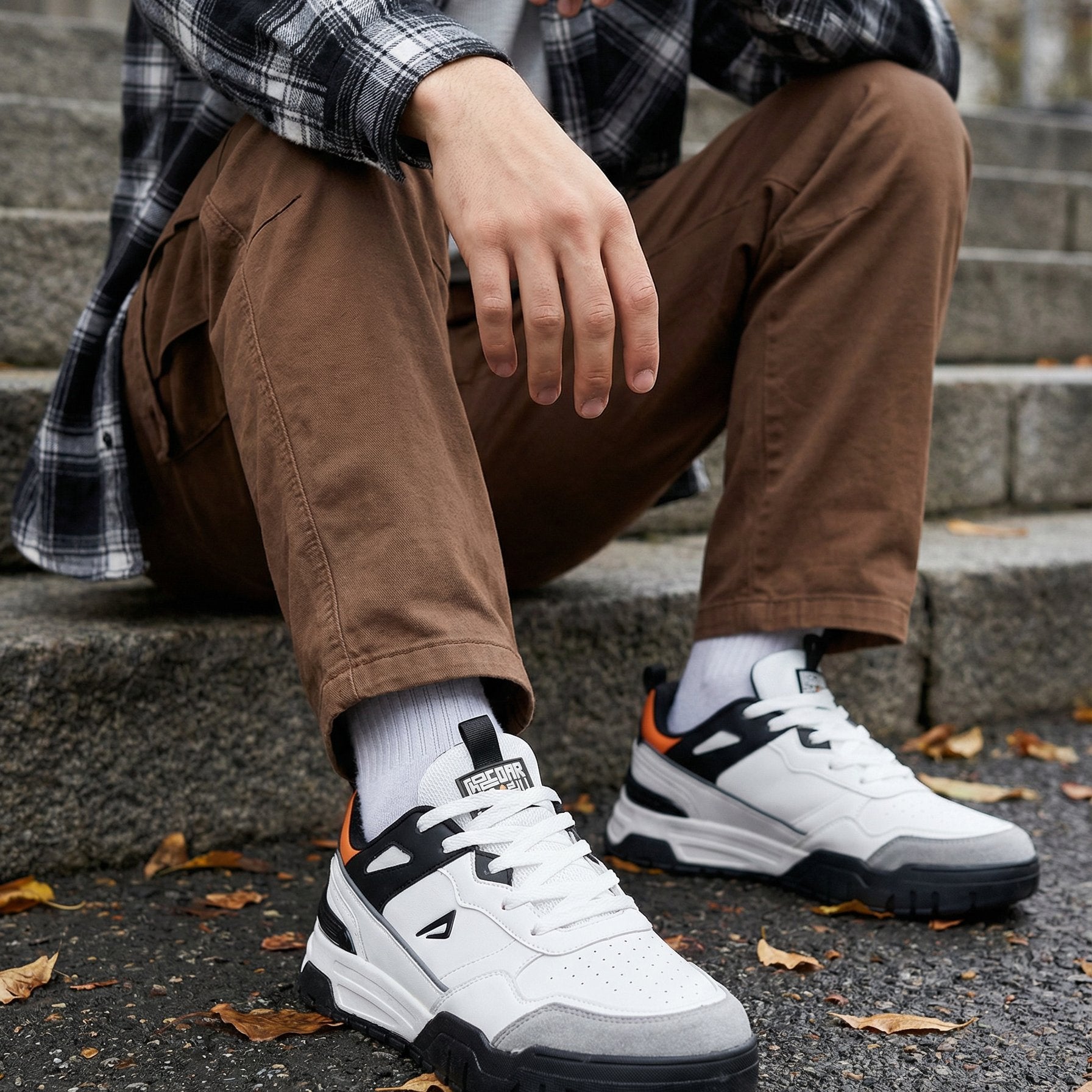 Impakto Shoegardaddy Low Sneakers