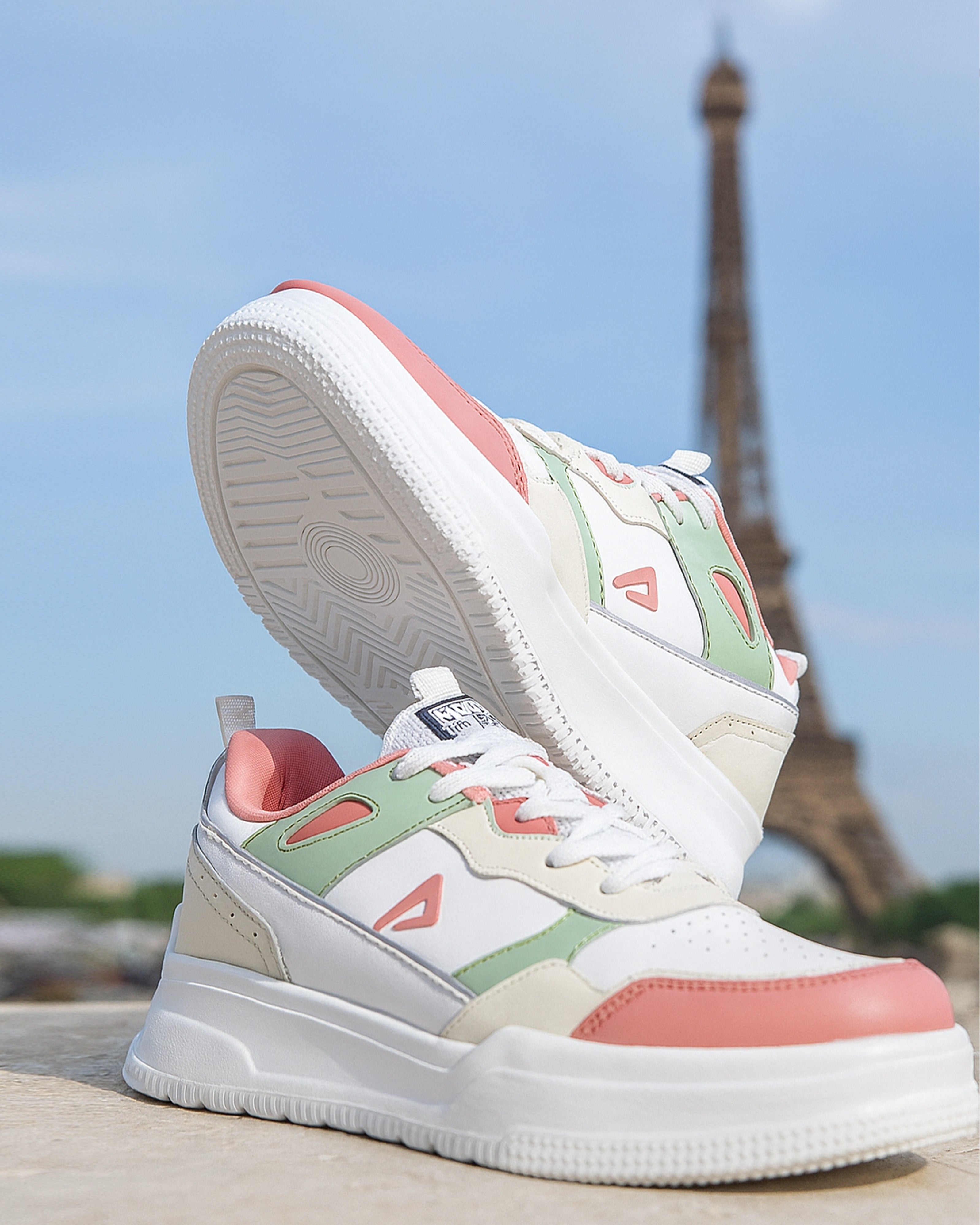women sneakers photos
