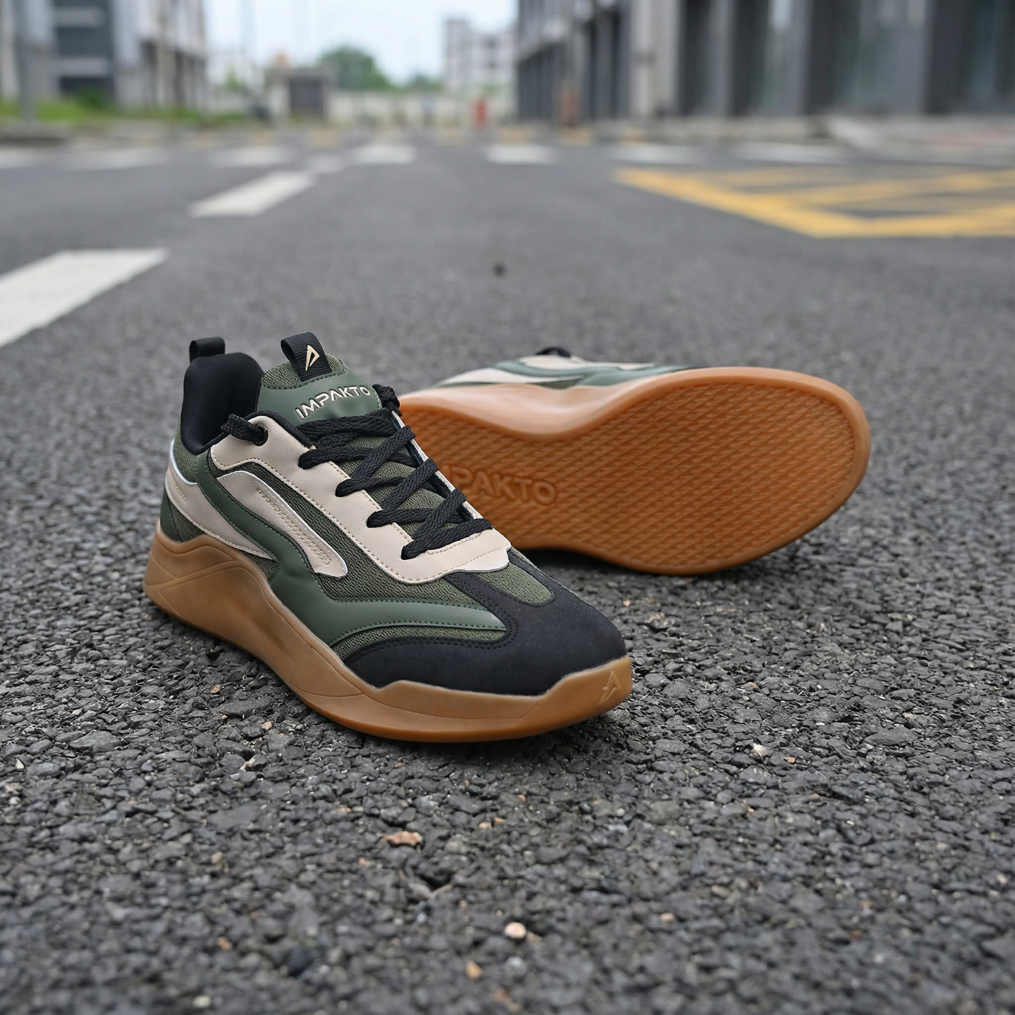 Impakto Para Court-Grip Sports Shoes