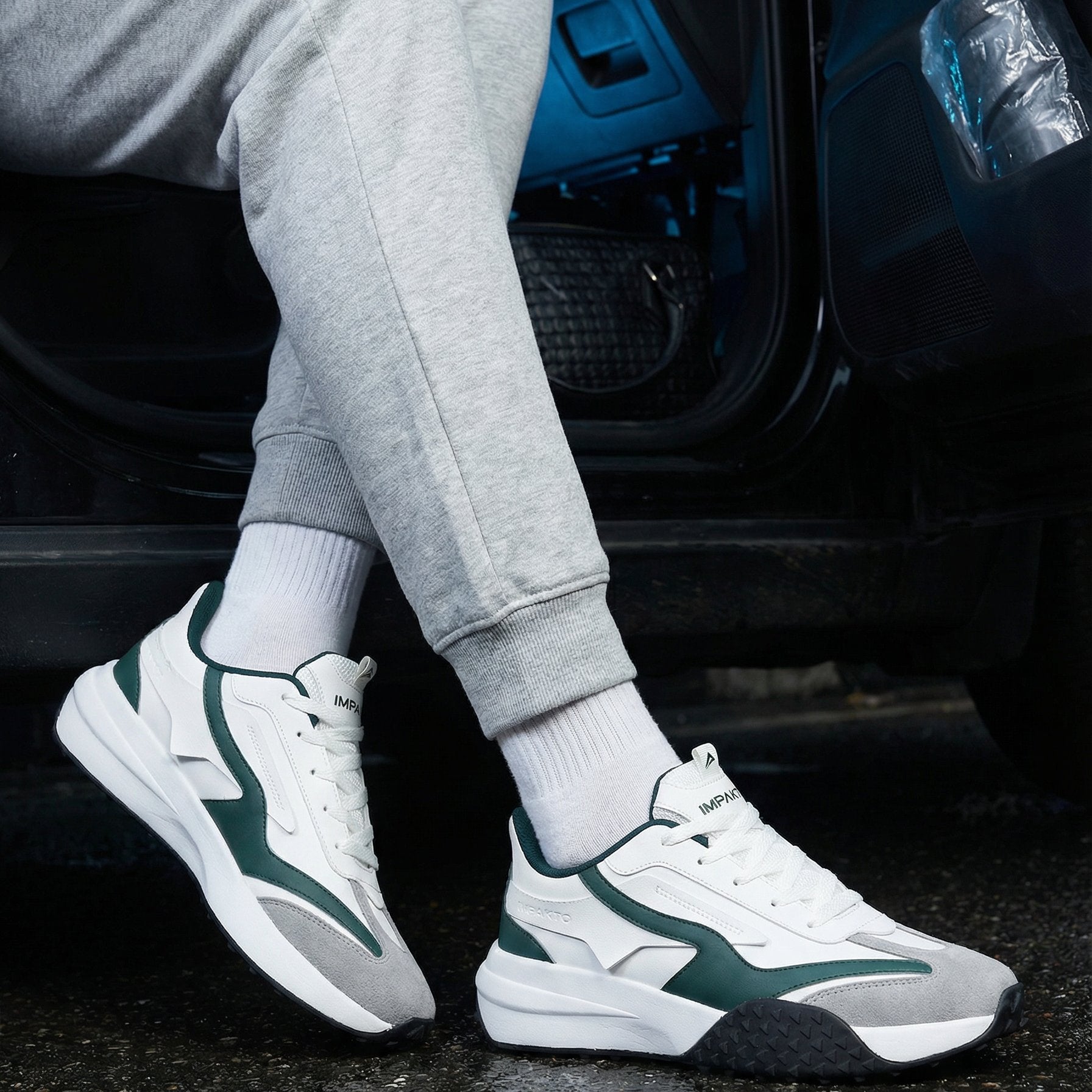 Impakto Para Field Sneakers