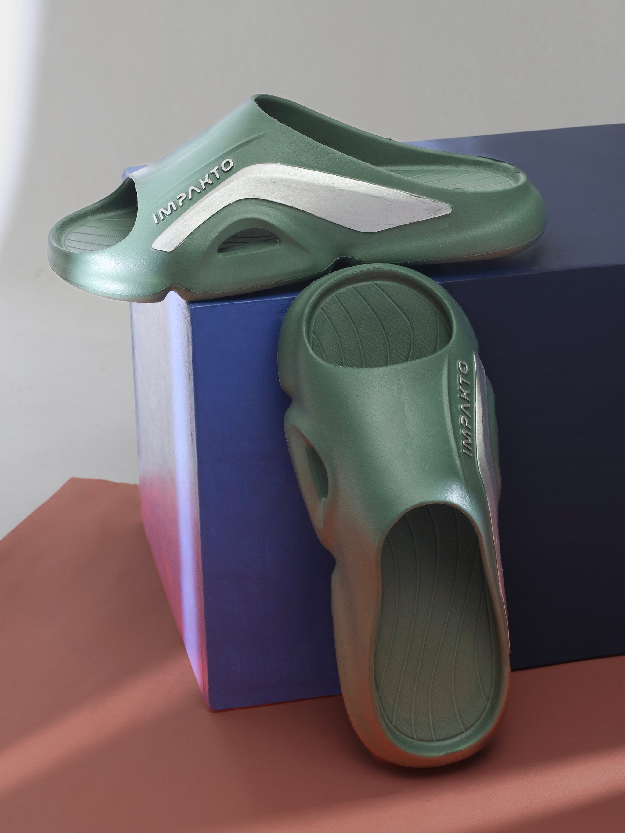 Impakto Sea Breeze Slides